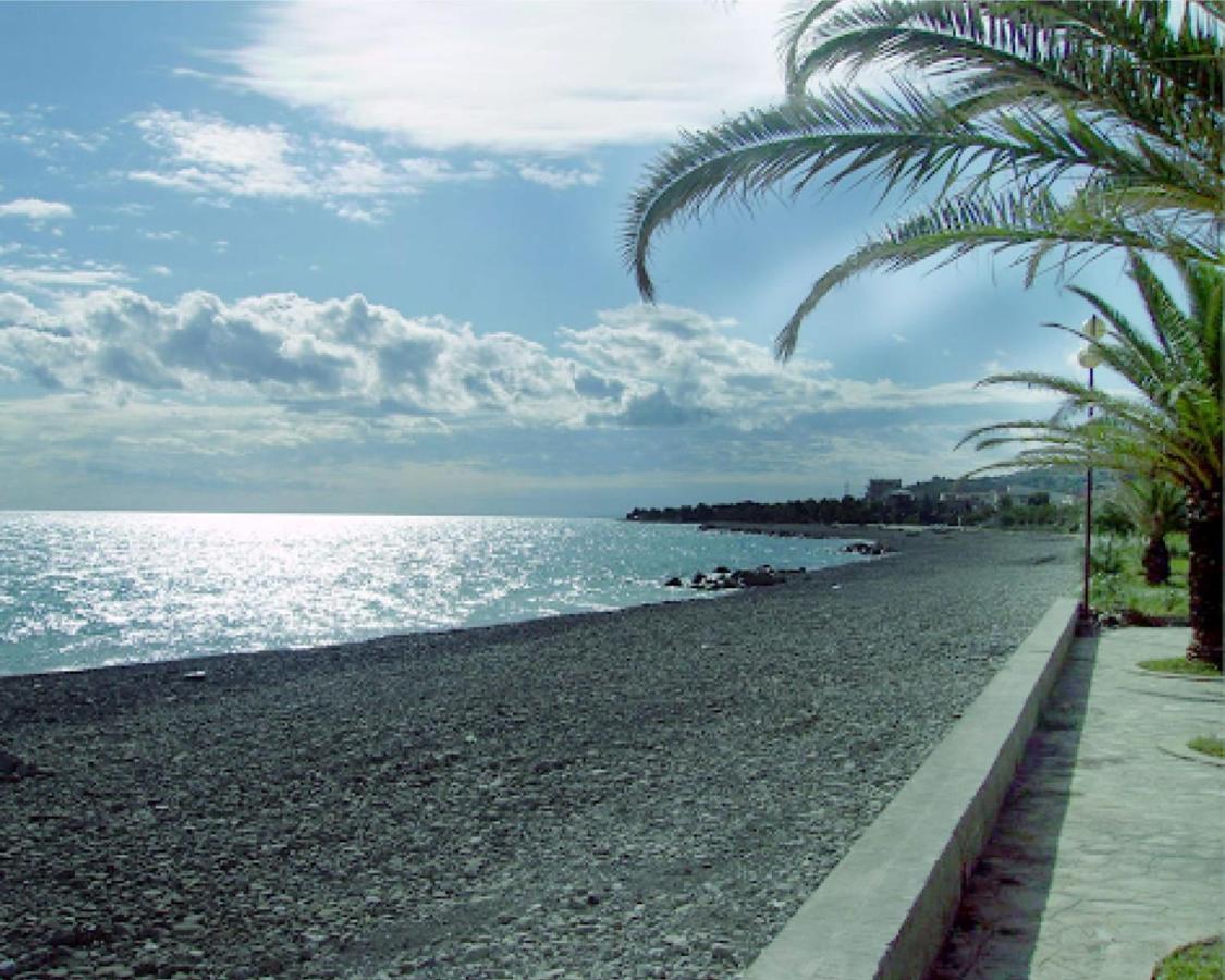 Casa Vacanze Il Paese Dipinto Монтеджордано Екстериор снимка