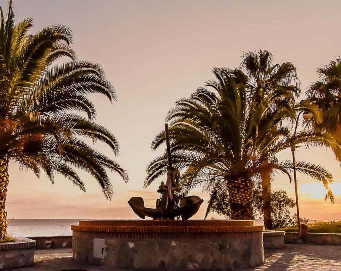 Casa Vacanze Il Paese Dipinto Монтеджордано Екстериор снимка
